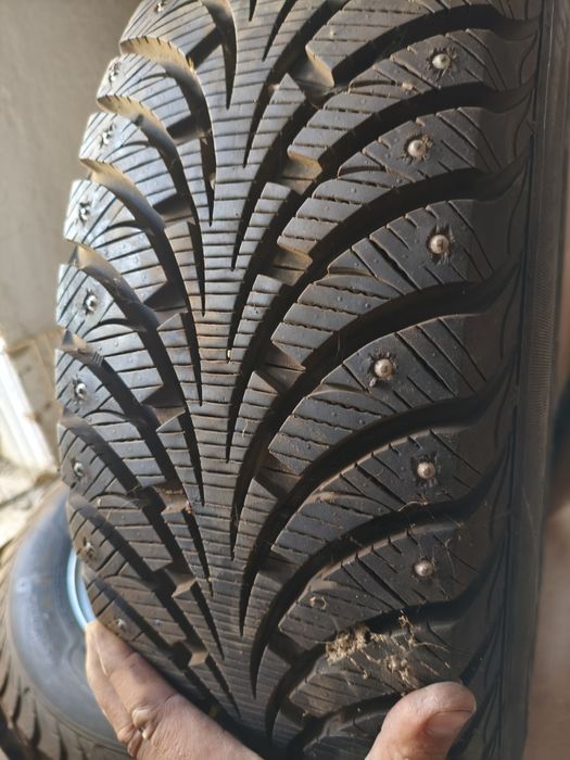 Sava Eskimo Stud 205 65 R15