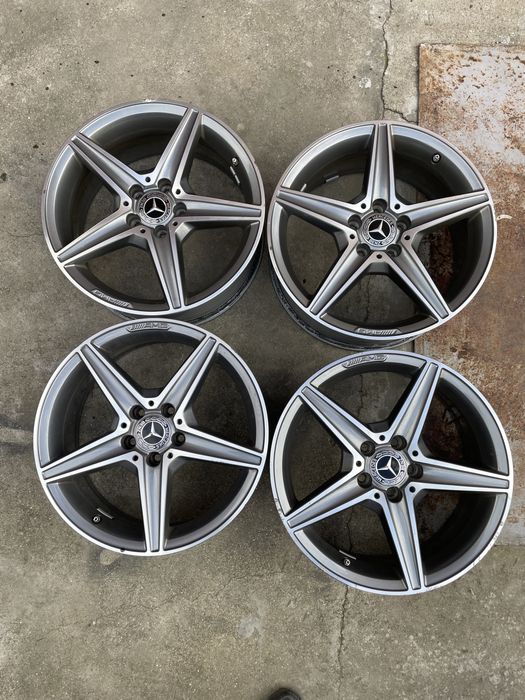 Оригинални джанти за мерцедес амг 18 цола в добро състояние
