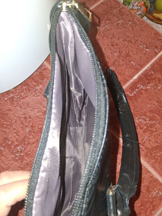 Дамска чанта и малък несесер