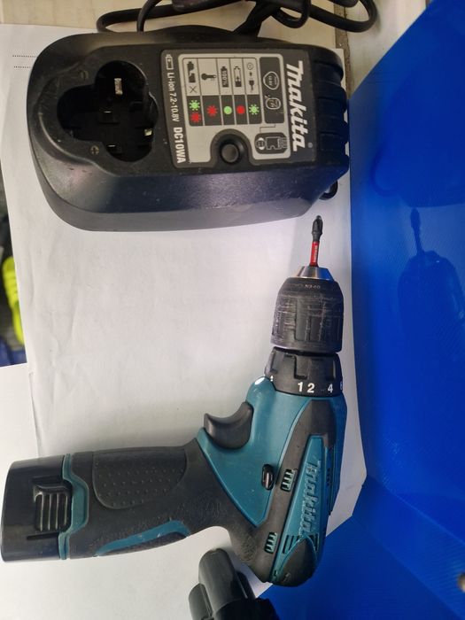 Makita DF330D 10.8v
