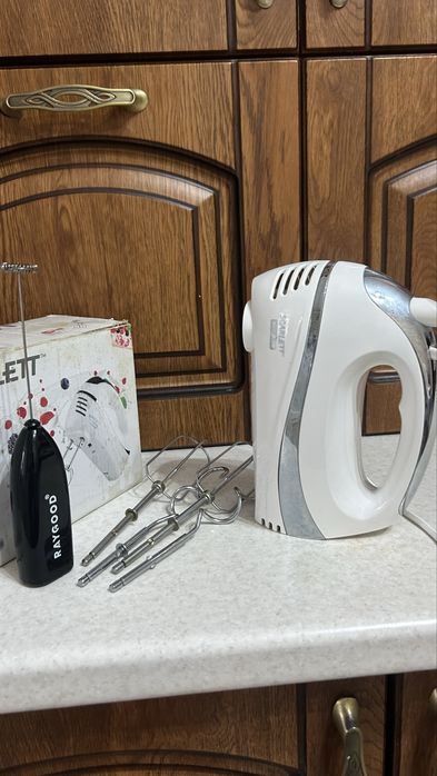 Продам миксер scarlet