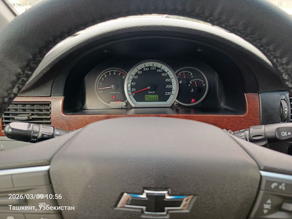 Lacetti 1,8 sotiladi