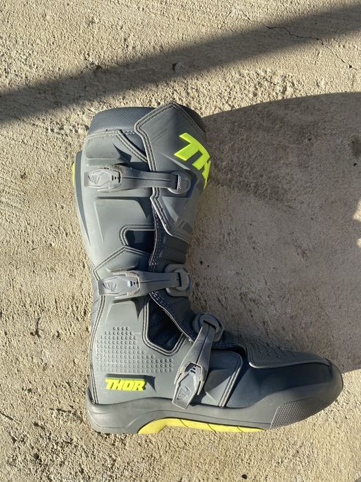 Ботуши THOR Blitz XR Gray Charcoal