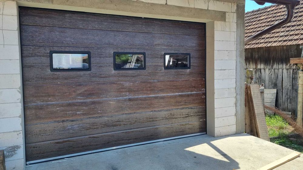 Uși de garaj secționale