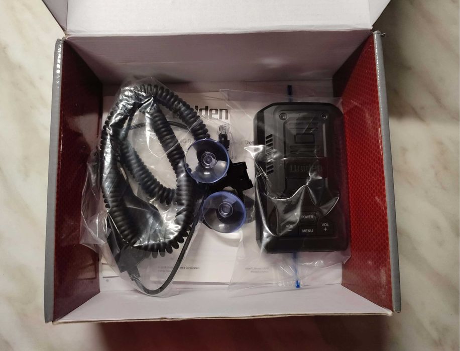 Detector radar antiradar Uniden R3 in cutie box