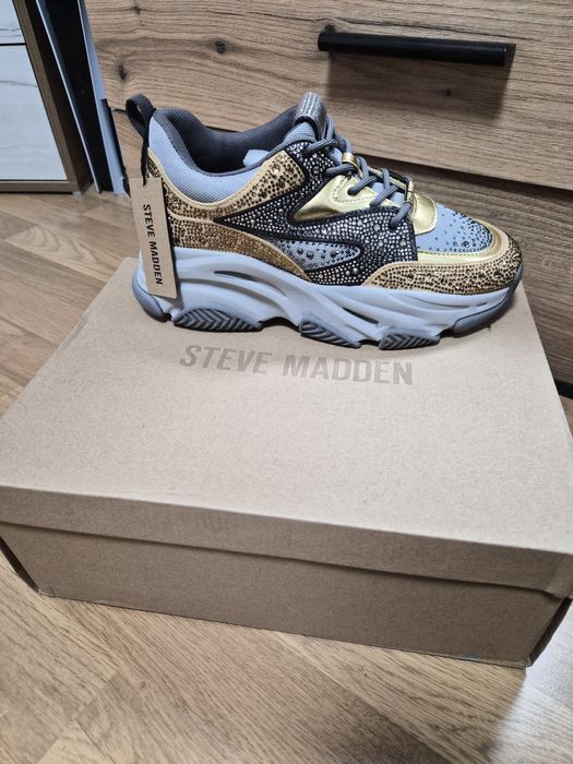 Сникърси Steve Madden