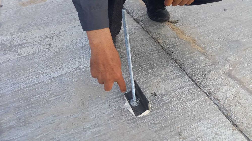 Солнечные панели / Қуёш панеллари / Quyosh panellari / Панелҳои офтобӣ