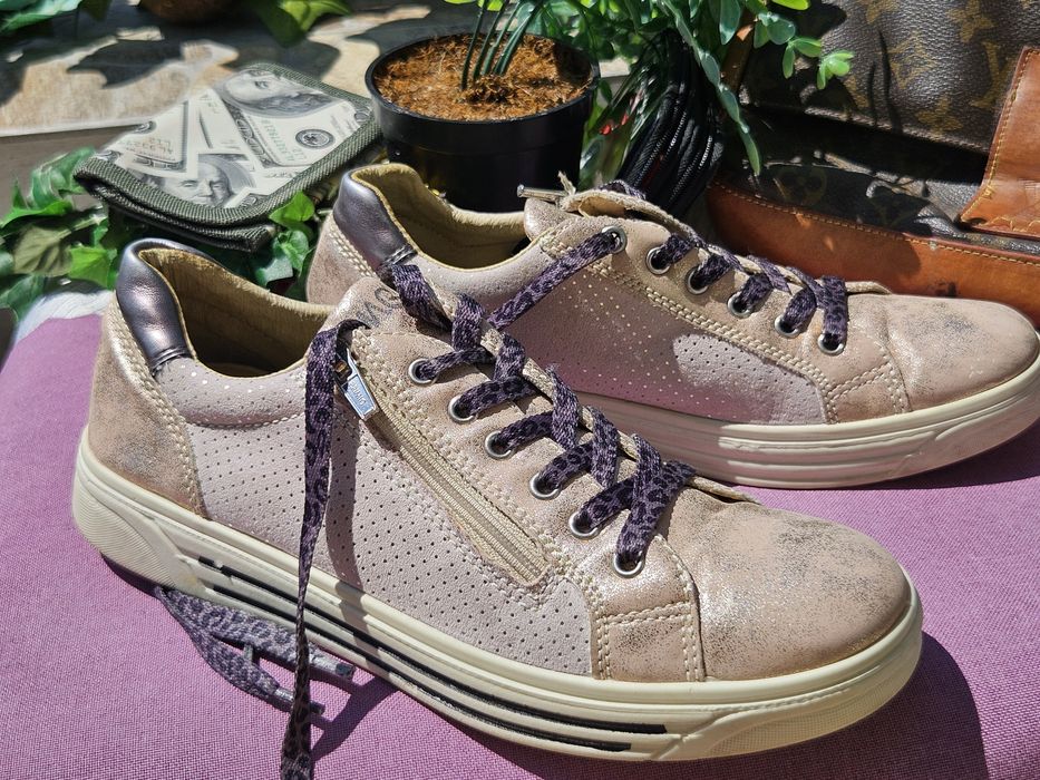 Primigi розови кецове N36