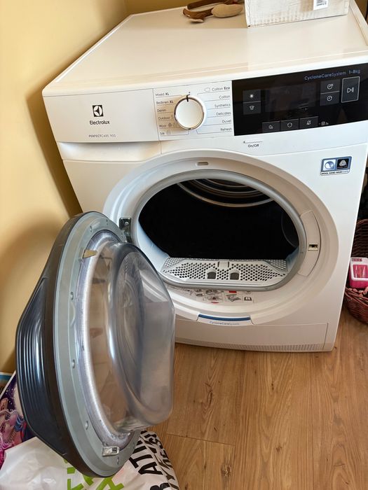 Сушилня:ELECTROLUX Perfectcare900