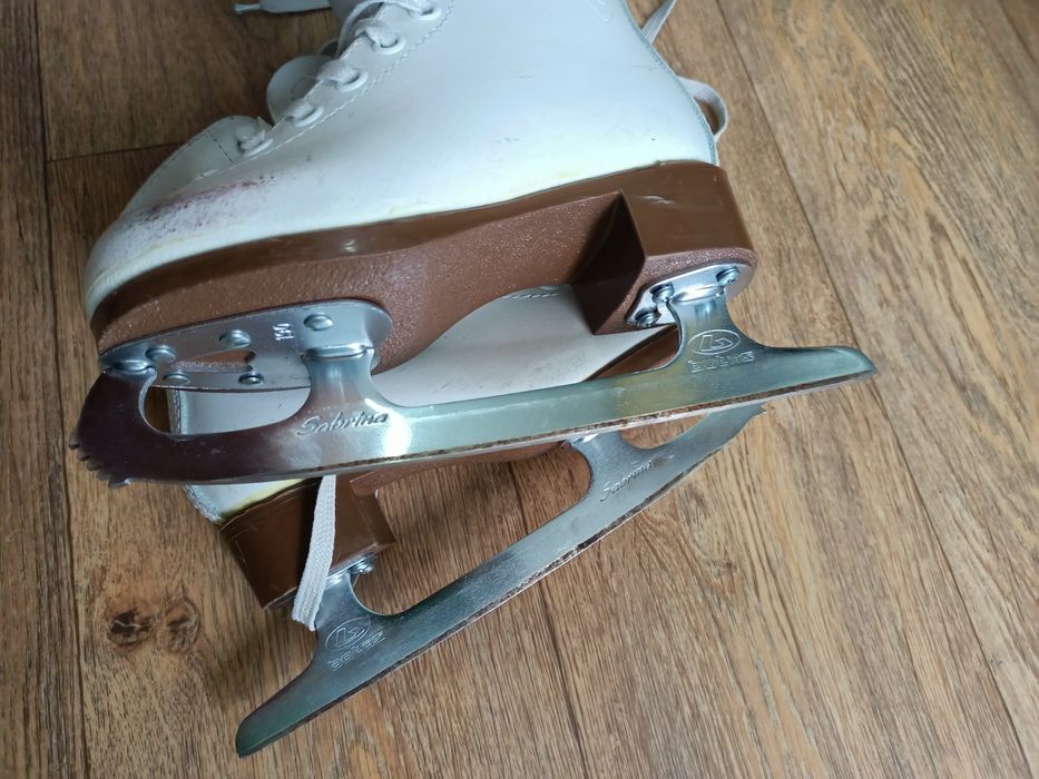 Коньки. Размер 28