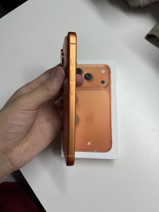 Айфон 17 про 256 гиг 100 акуи