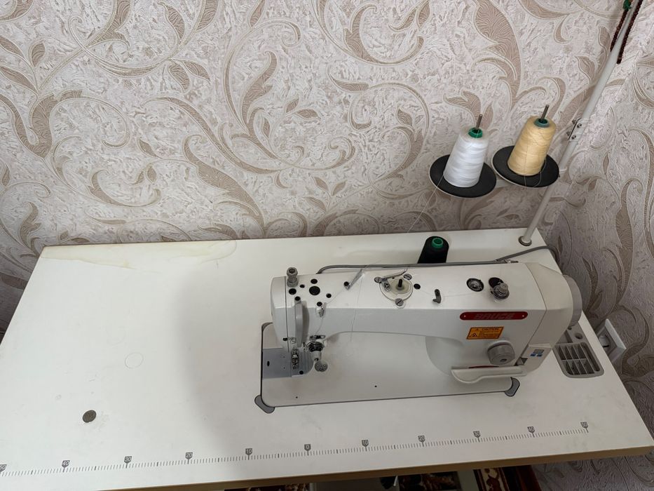 Швейная машина BRUCE