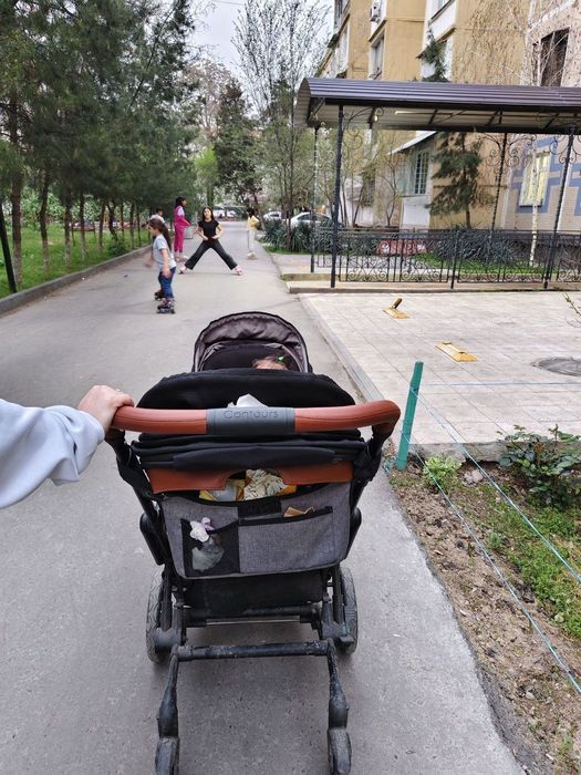 Продам коляску для двойни.