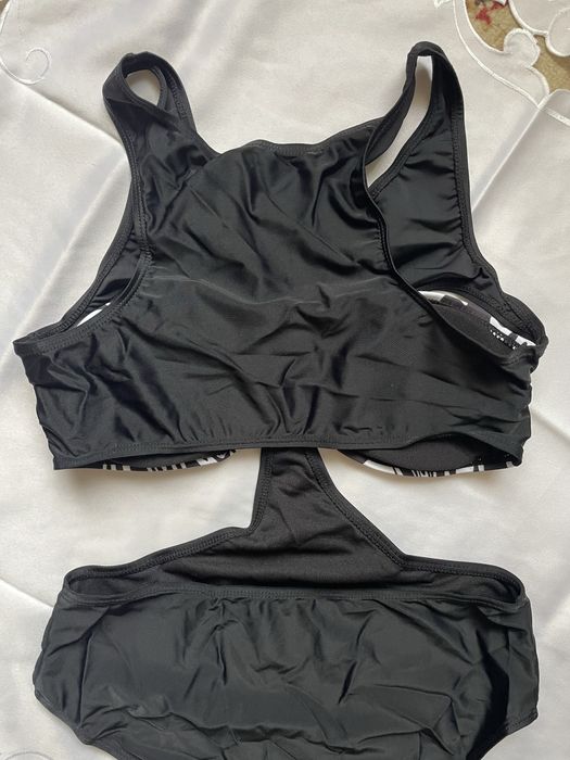 Costum de baie intreg alb negru Marime M
