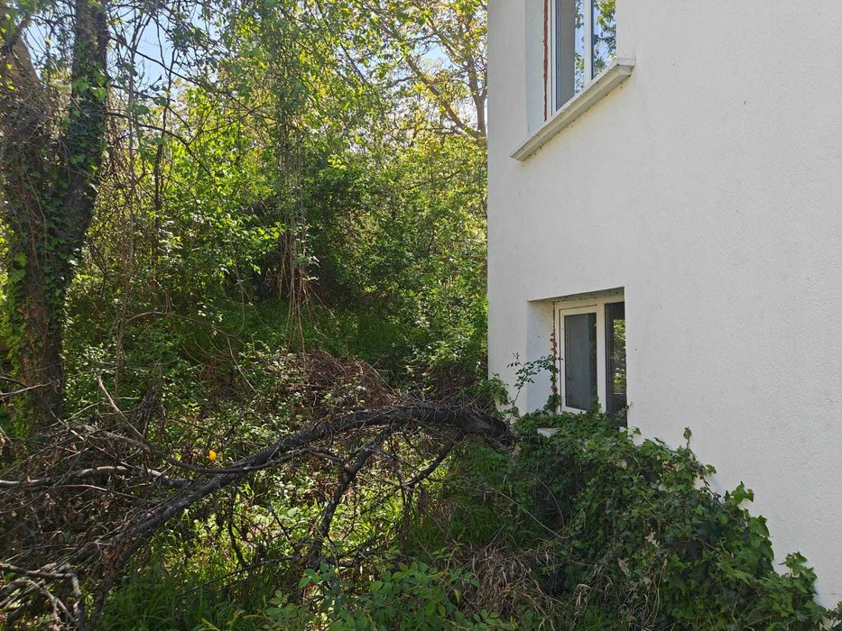 Продава се Къща в с. Голяма Брестница, Област Ловеч - 216 кв.м за 116 €/кв.м - Снимка #2