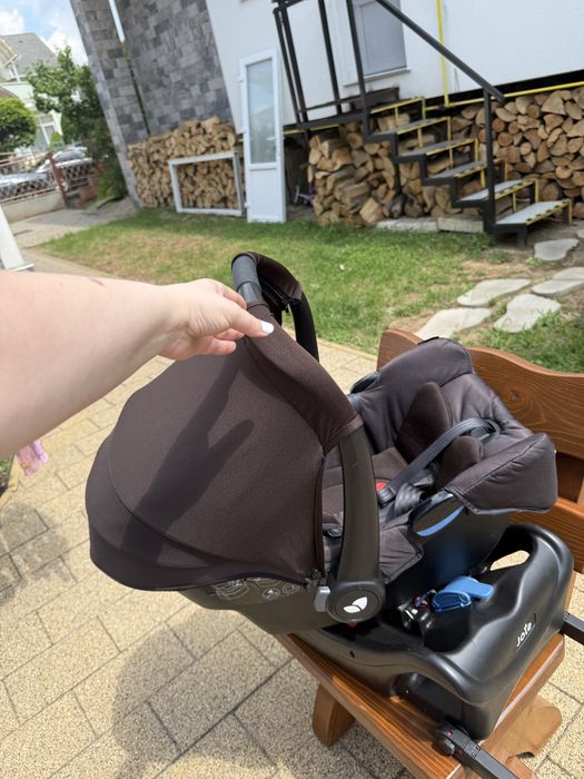 Scoica auto Joie cu isofix