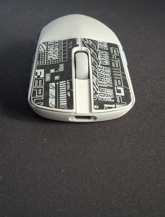 Mouse Asus Rog alb