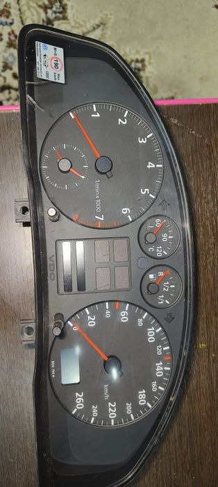 Продам запчасти для Ауди