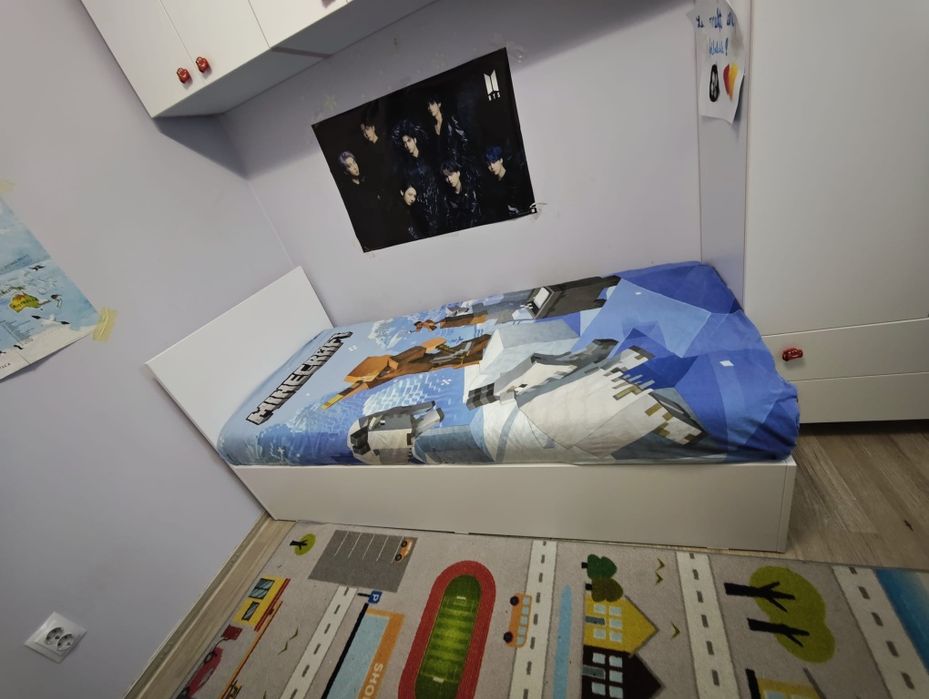 Mobilier cameră copii/tineret – 4 corpuri +pat– stare foarte bună – 950 lei