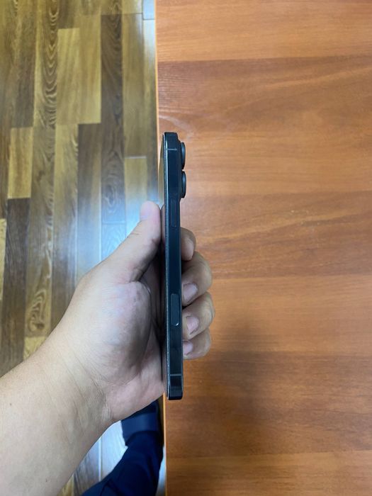 Продается iphone 16 pro max 256 gb в хорошем состяни