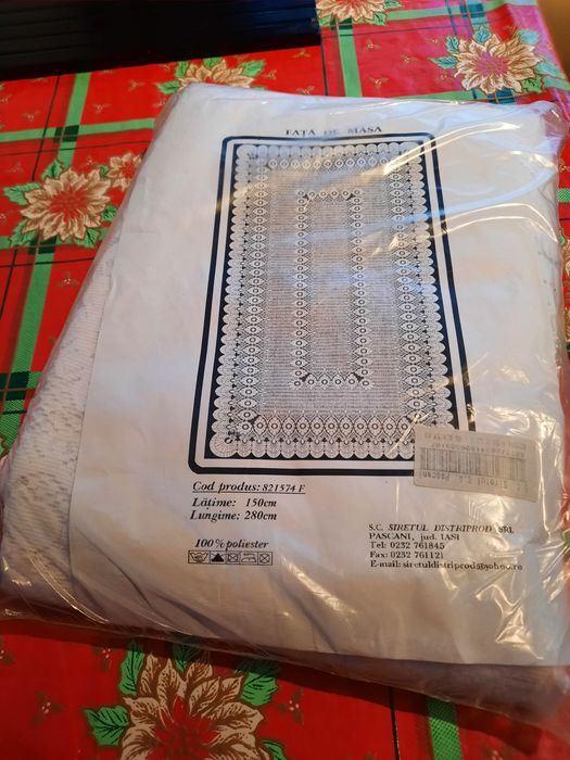 Deosebita fata alba  de masa