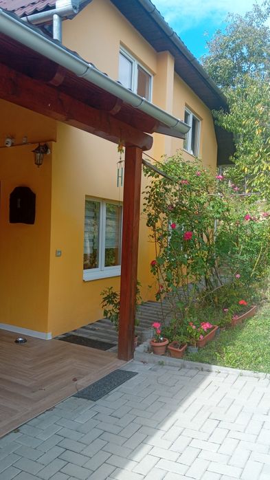 Casa duplex de vanzare
