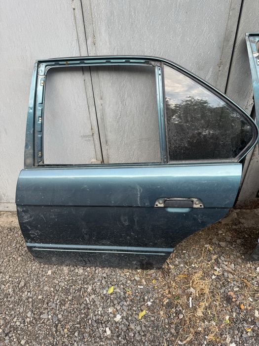 Продам двери для БМВ Е34 рест.