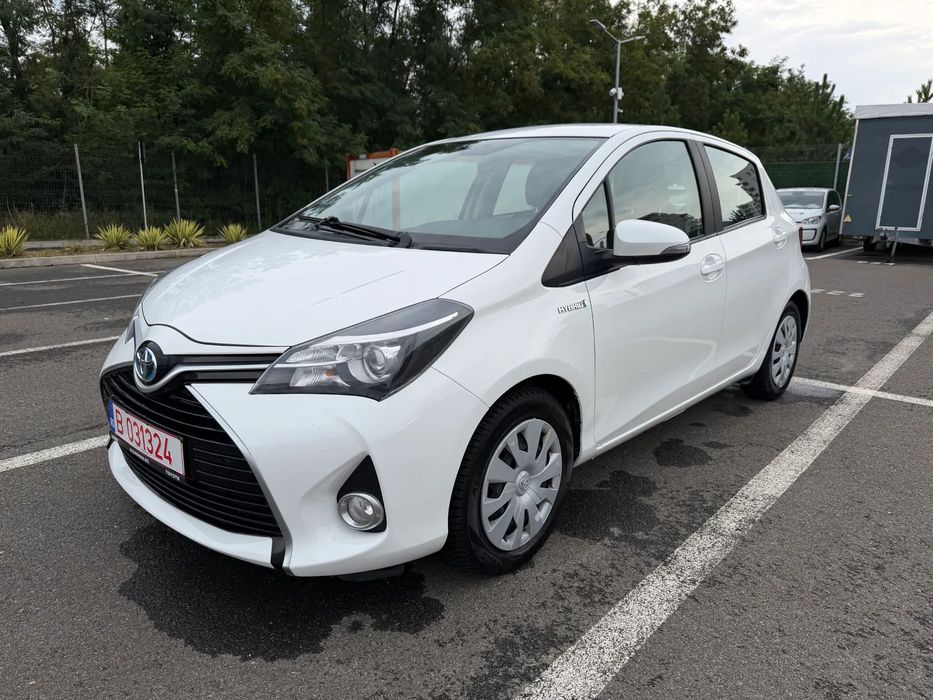 Toyota Yaris Toyota Yaris Full Hybrid 2017-74.000 km