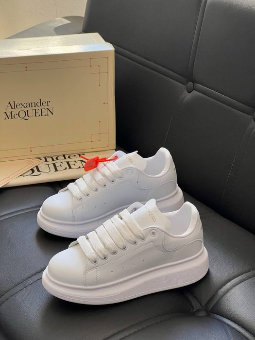 Adidasi Alexander Mcqueen noi !!! Marimi 36/40 !!!