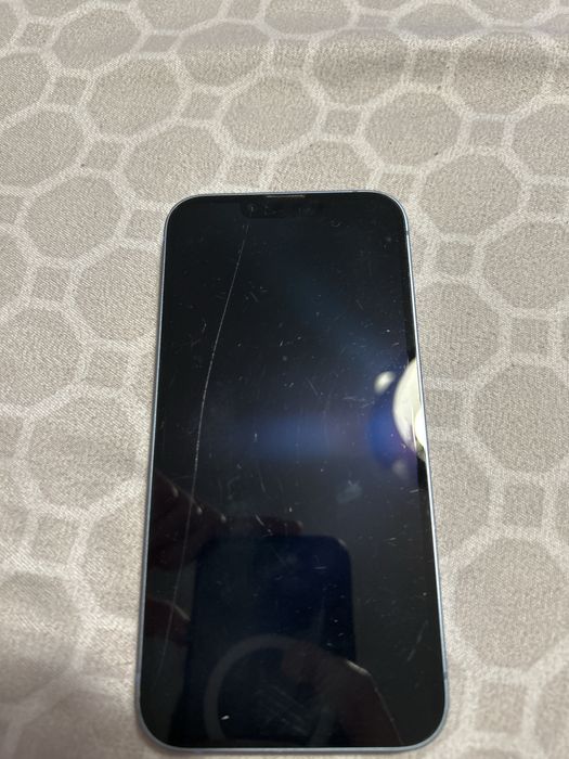 Iphone 14 cu cutie