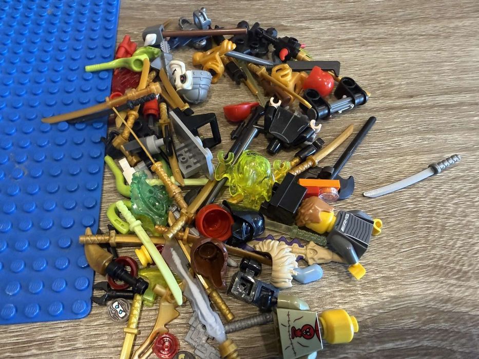 Лот Лего/Lego Ninjago +фигурки и части
