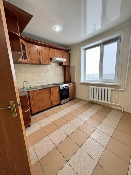 продам 2 ком квартиру РН 20 МКР