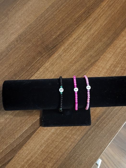 Hand made : inele , coliere , bratari , zgarzi