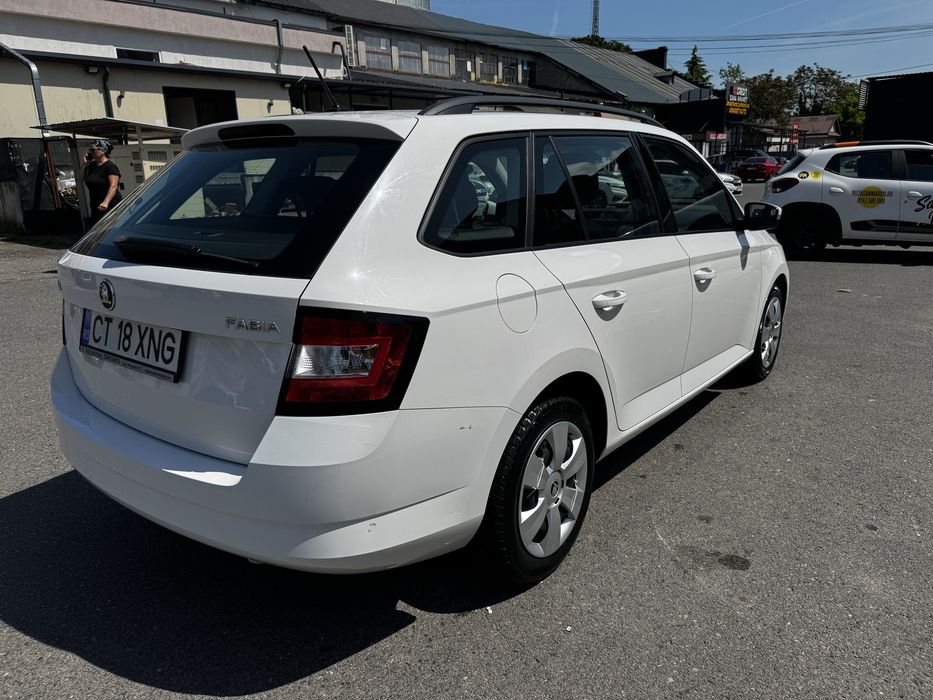 SKODA Fabia 2018 — imagine 4