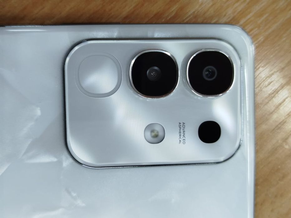 Vivo Y29 16Гб 256Гб