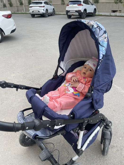 Коляска  срочно сотилади