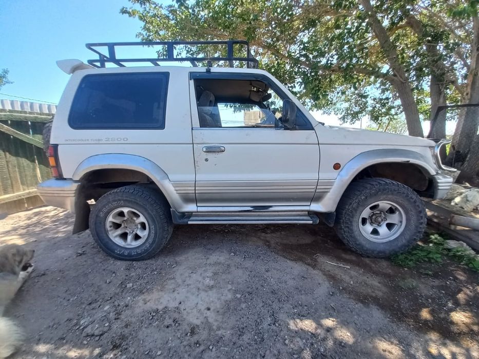 Продается Mitsubishi Pajero 1995 г.