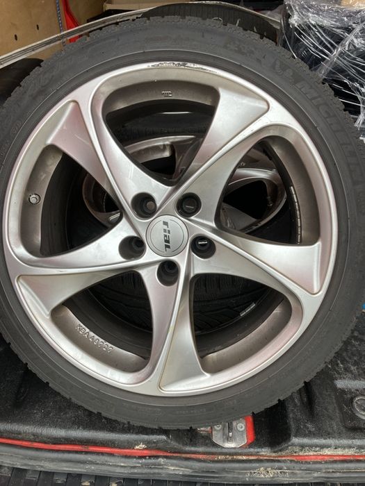 Джанти за Мерцедес със зимни гуми 255 45 r 18