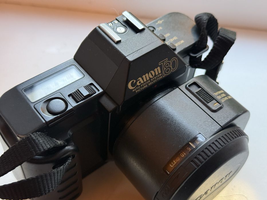 Canon t80 film camera