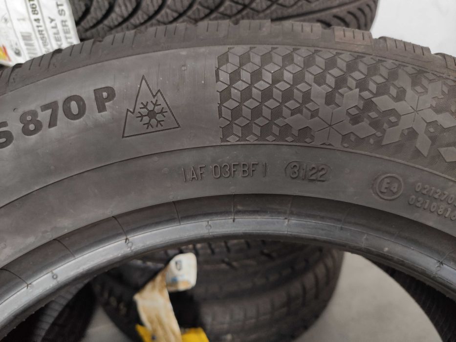 4бр Зимни Гуми 215 65 17 - Continental