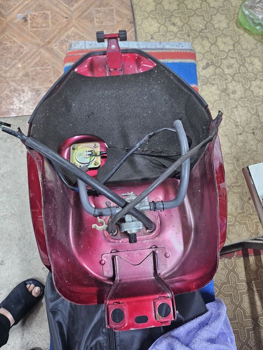 Продам  бензобак мотоцикла