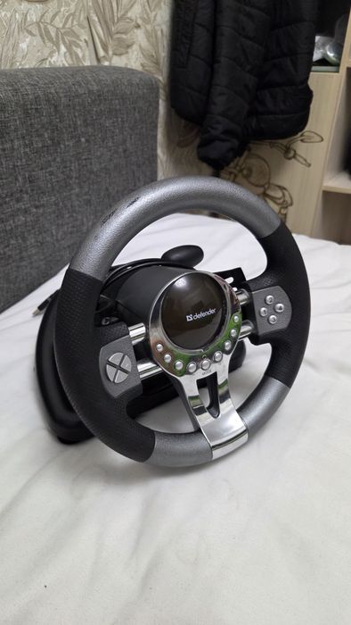 Игровой руль Defender Forsage GTR