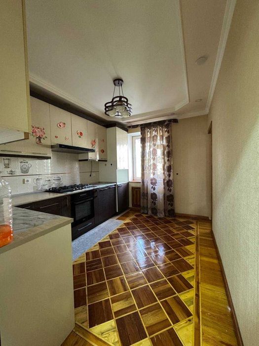 ПРОДАЕТСЯ 5/2/4 на: Чилонзор Ц квартал