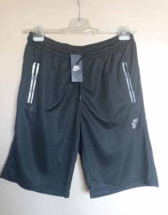 Къси мъжки панталони