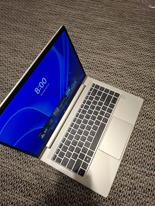 HP 440 G8, i7 gen 11, 32 gb ram, SSD 500 gb