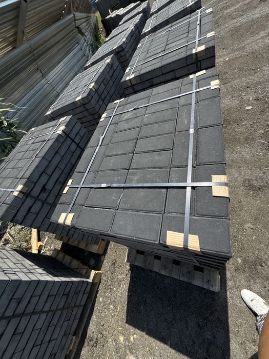 тратуарная плитка.