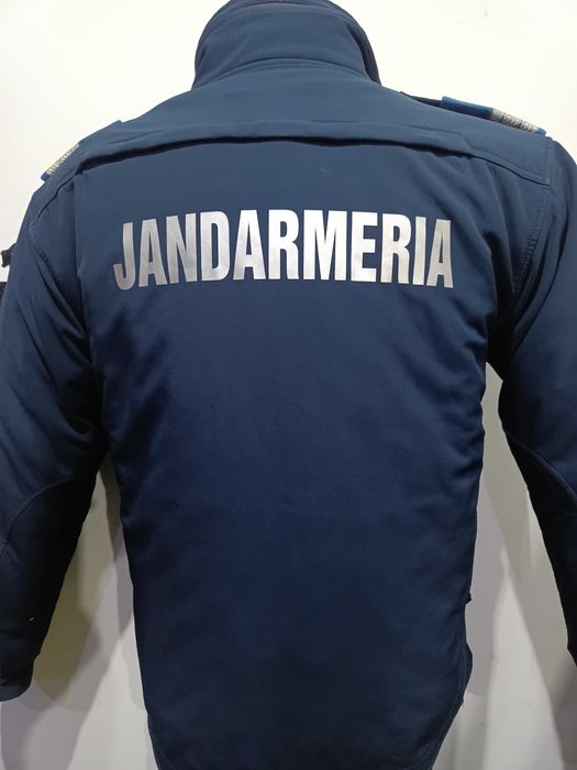 uniforma geaca  SOFTSHELL iarna jandarmerie masura L ,M,S