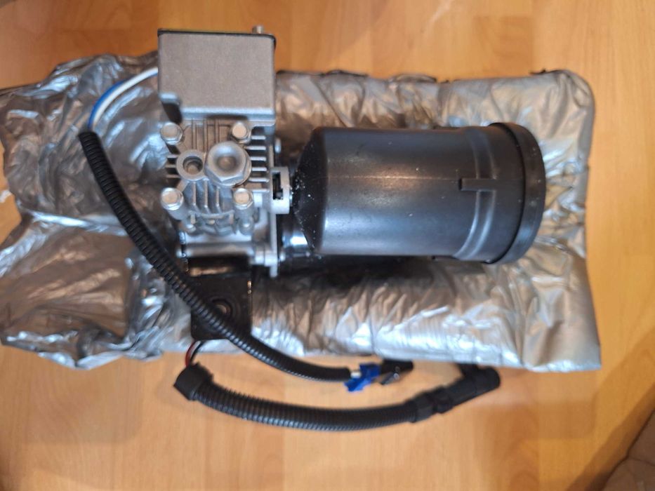 Compresor suspensie  aer Mercedes Vito W638