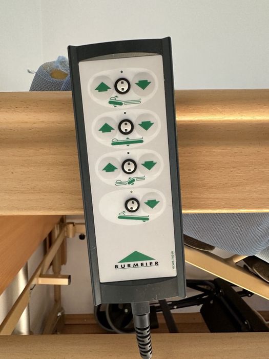 Pat electric medical Burmeierc, 4 motoare + bara de sprijin
