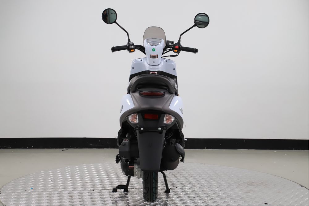 Scuter 50Cc fara permis